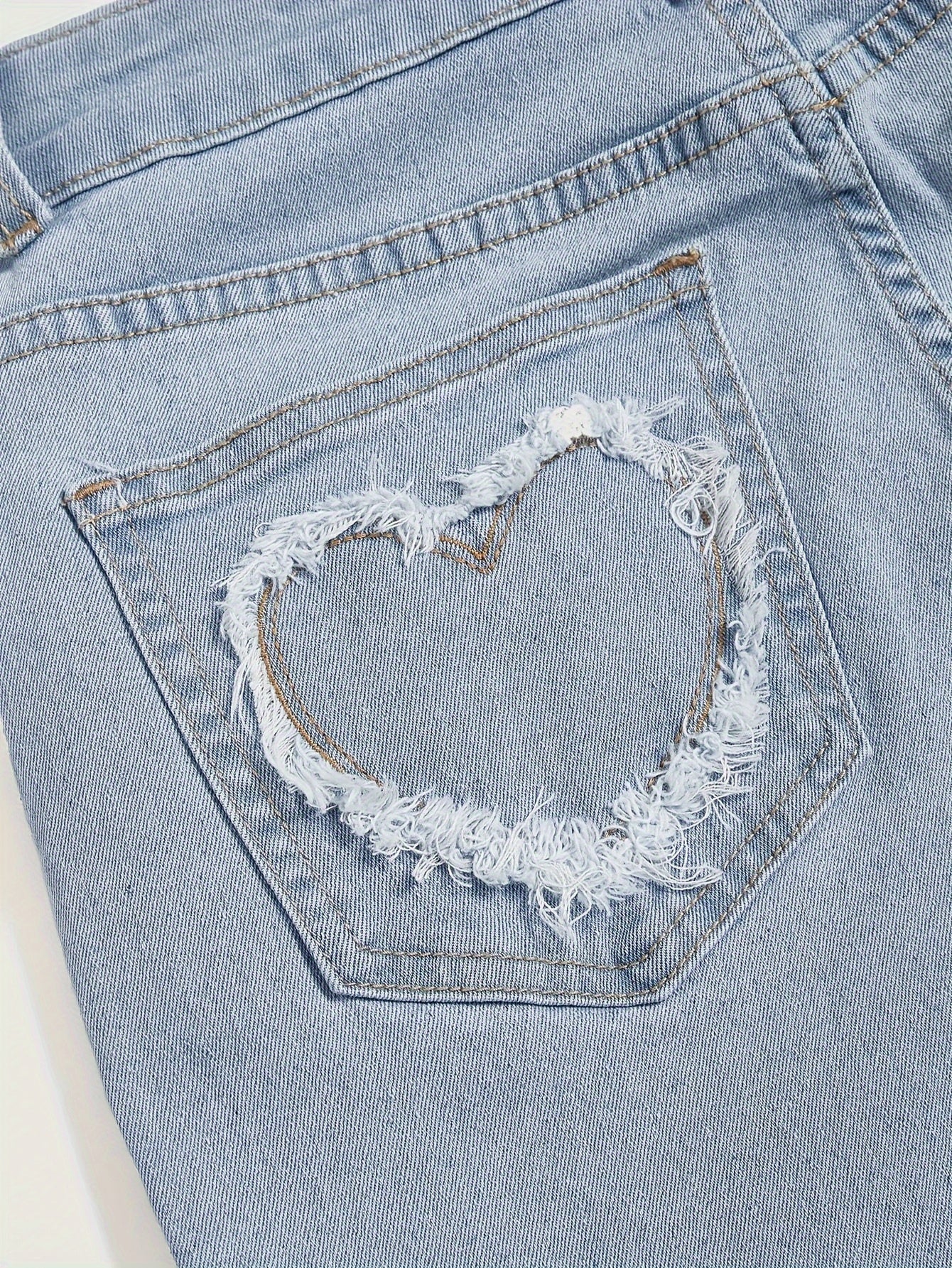 Modern Flare Jeans for Fresh Wardrobe Looks with Practical Pockets
