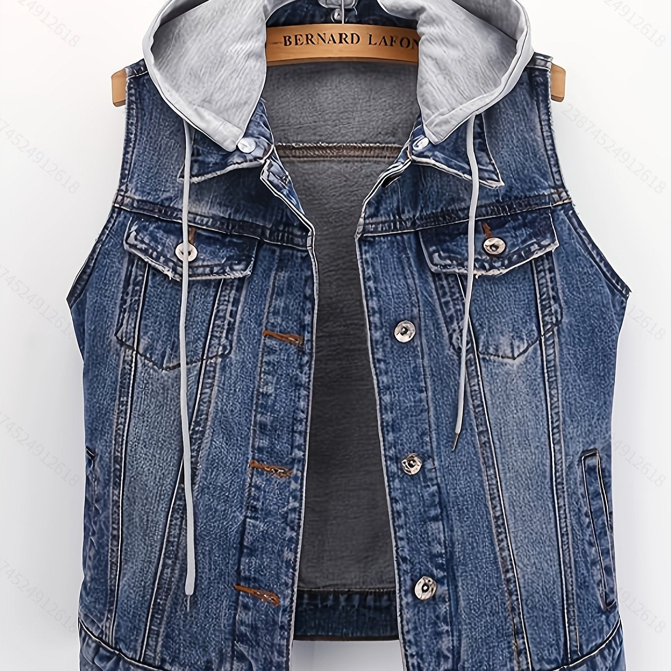 Boutique Hooded Jacket for Easy Styling with Sleeveless Cut