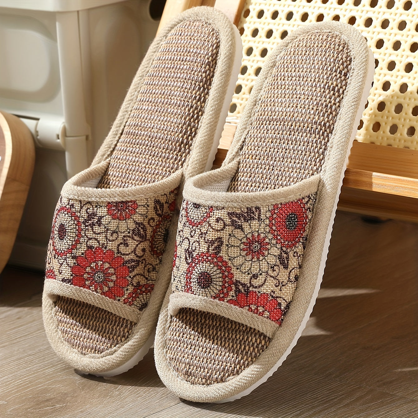 Boutique Comfort Slide Slippers for Easy Styling with Floral Print