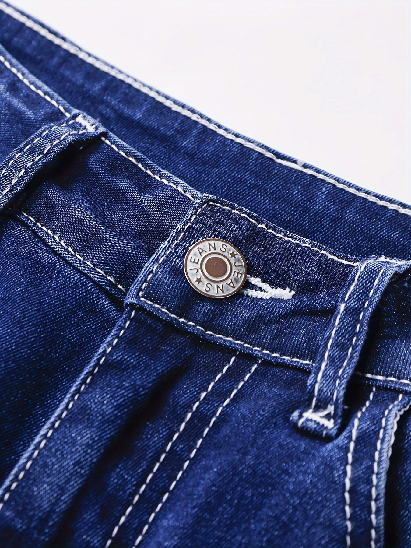 High-Waist Jeans for Polished Boutique Outfits with Denim Look