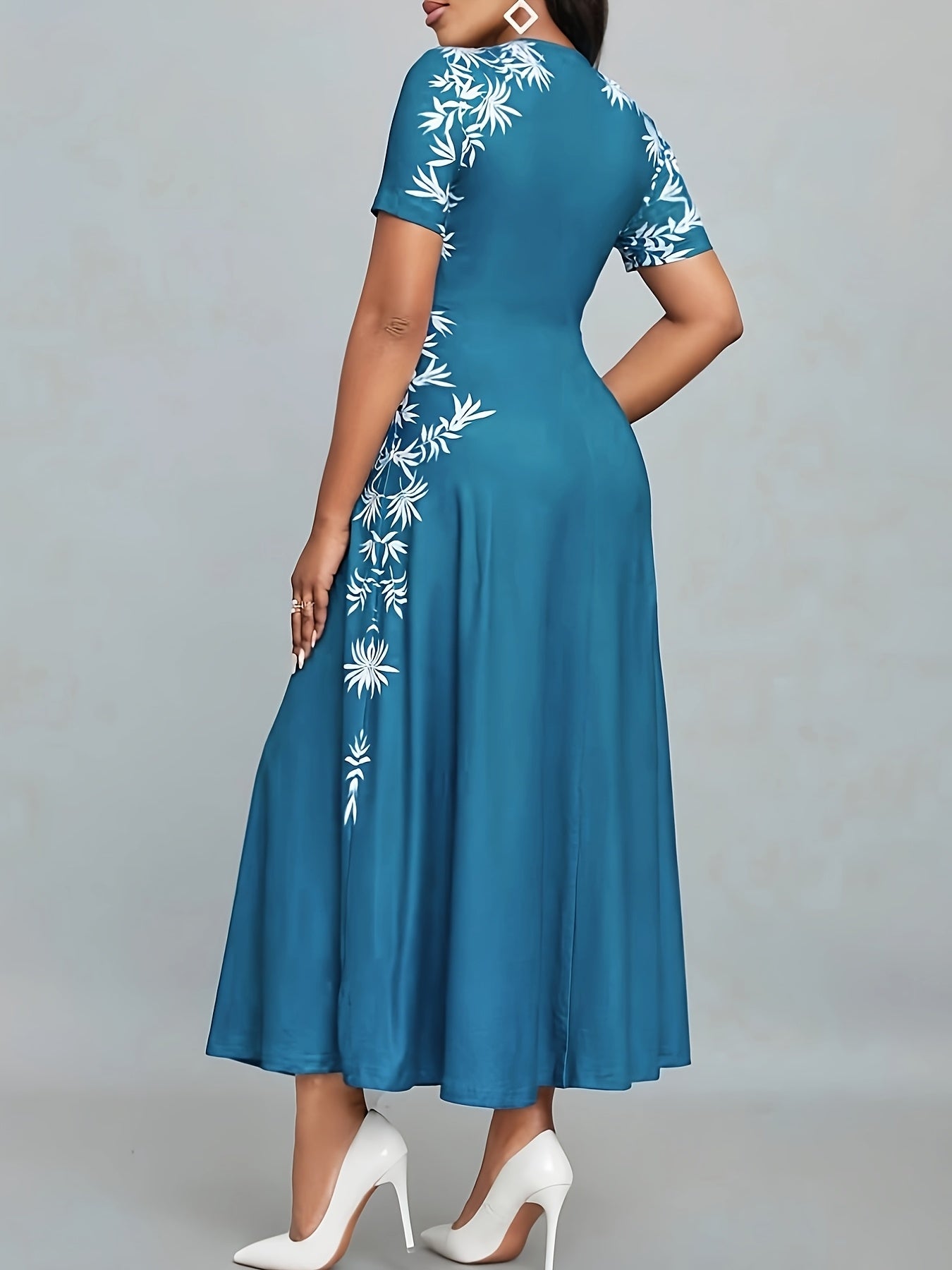 Printed Dress with a Refined Everyday Fit with Crew Neckline