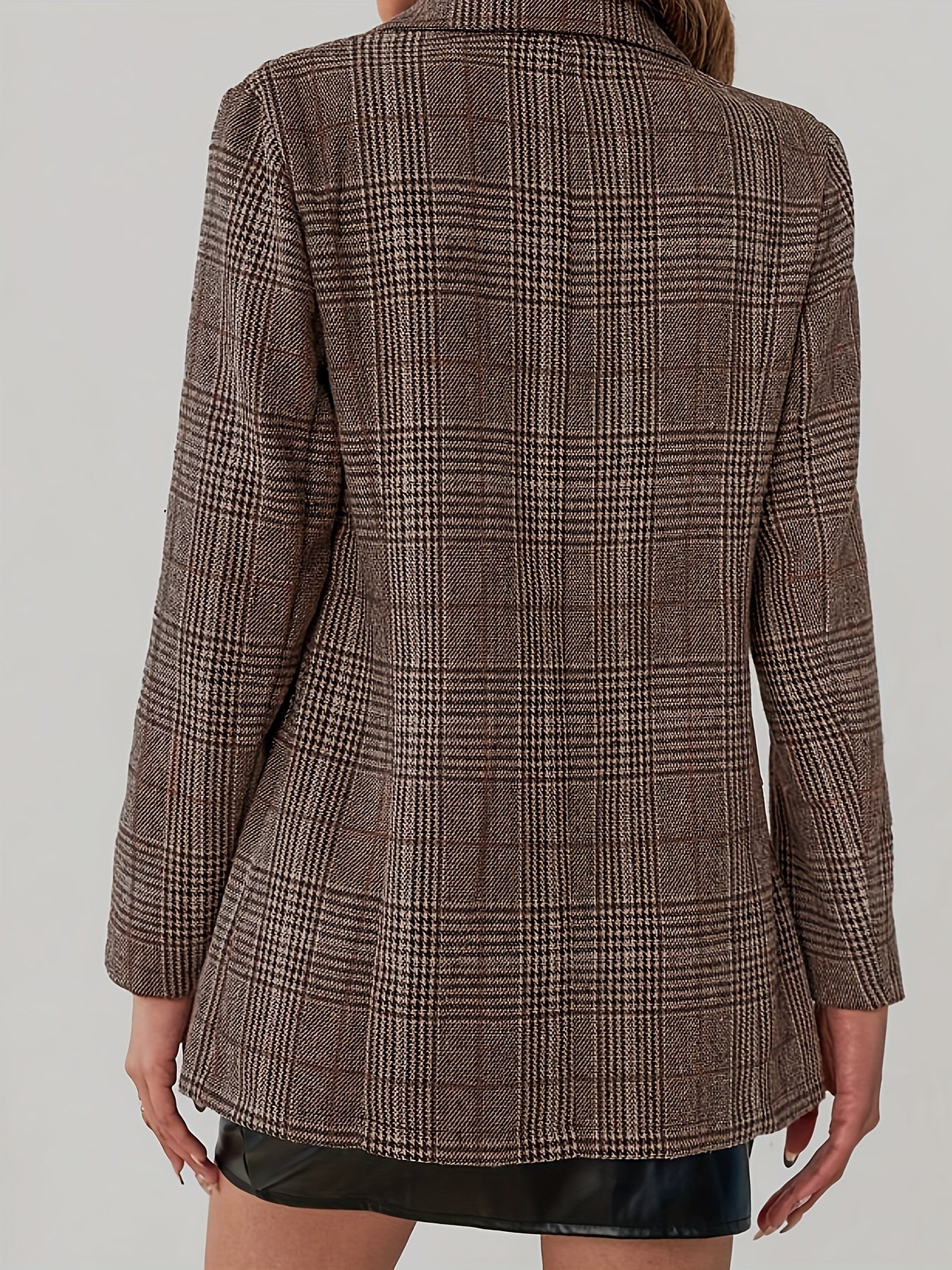 Boutique Tailored Blazer for Easy Styling with Long Sleeves