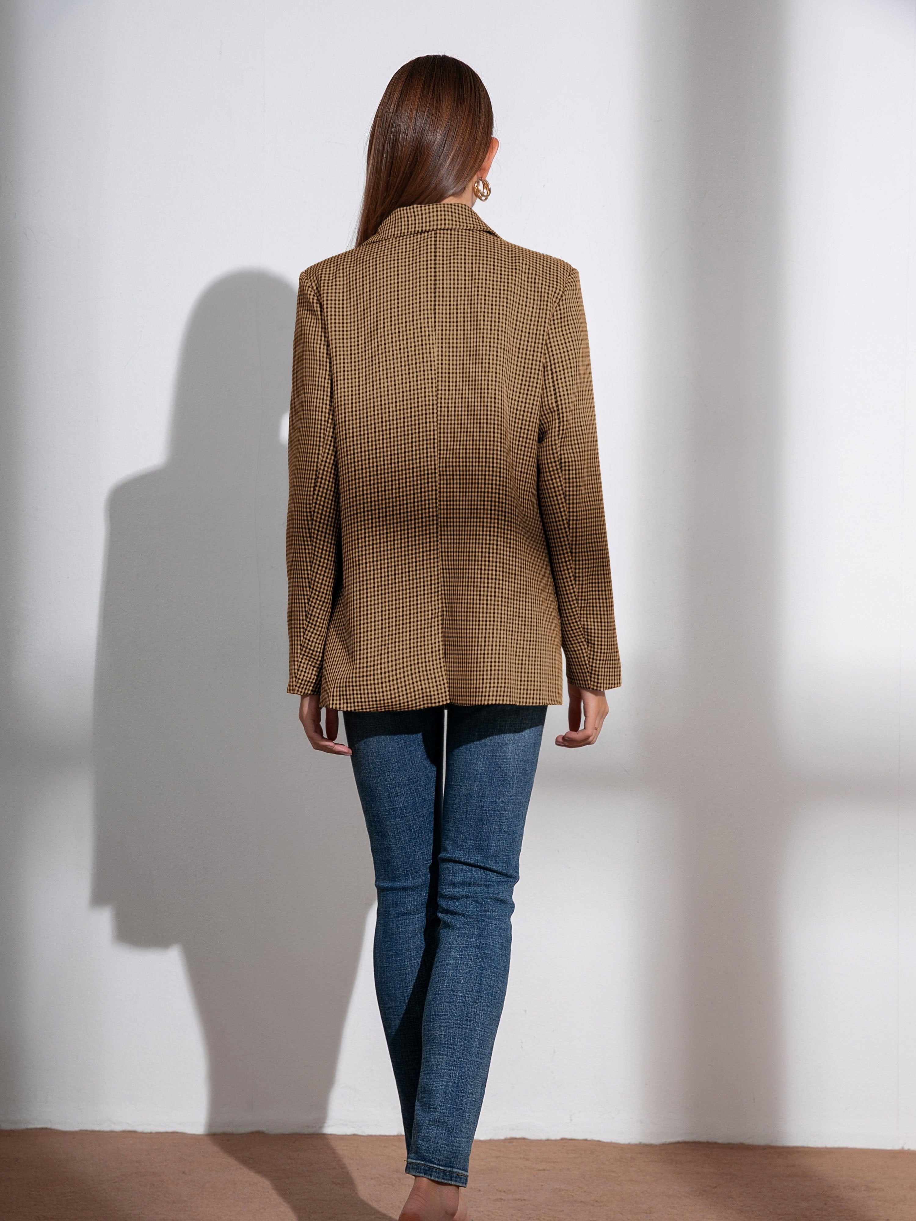 Modern Double-Breasted Blazer for Fresh Wardrobe Looks with Long Sleeves
