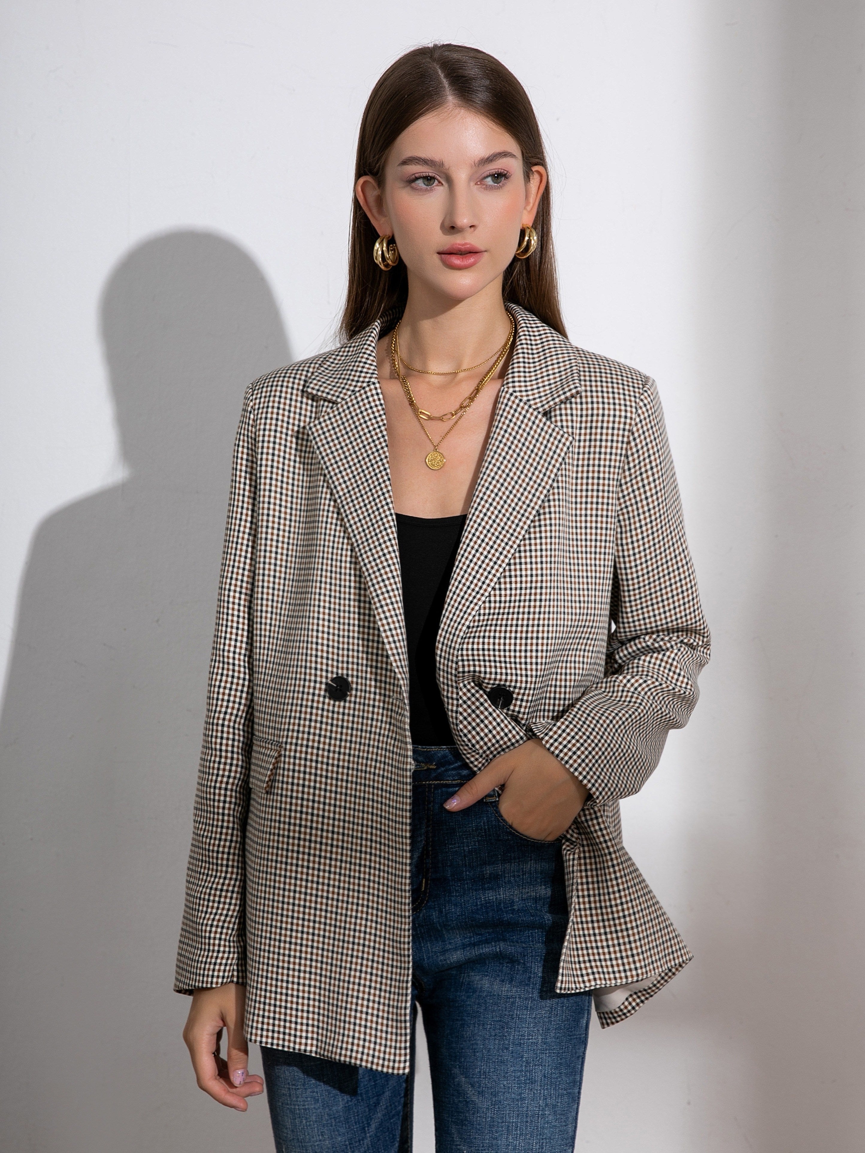 Modern Double-Breasted Blazer for Fresh Wardrobe Looks with Long Sleeves