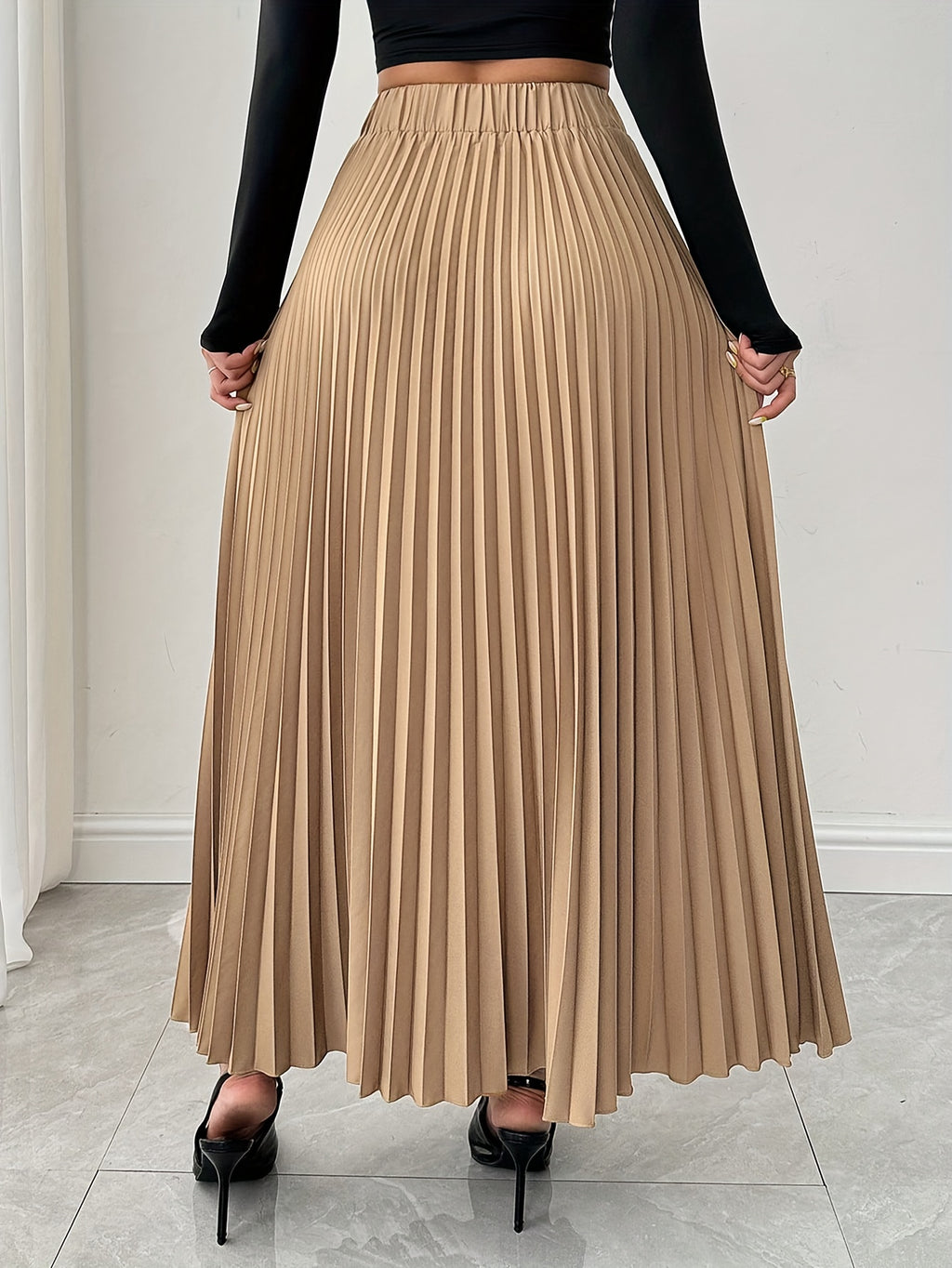 Boutique Pleated Skirt for Easy Styling with Waist Belt