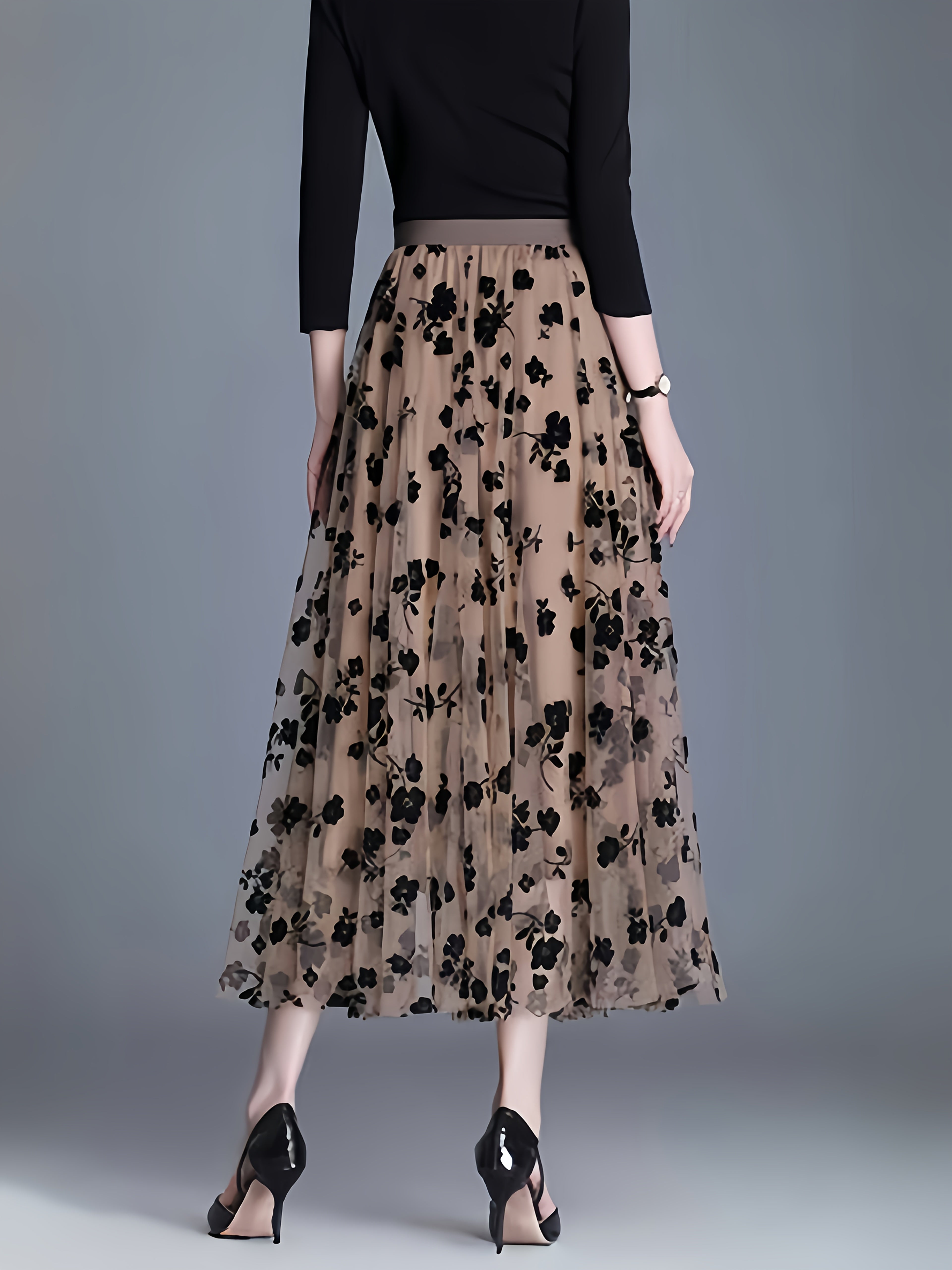 Boutique Floral Skirt for Easy Styling with Floral Print
