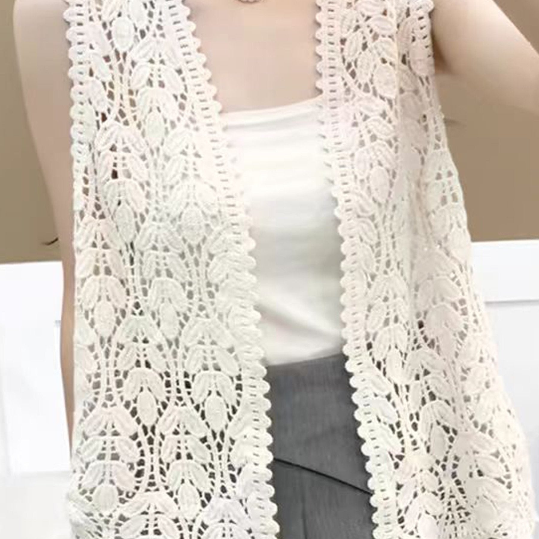 Boutique Knit Vest Top for Easy Styling with Sleeveless Cut