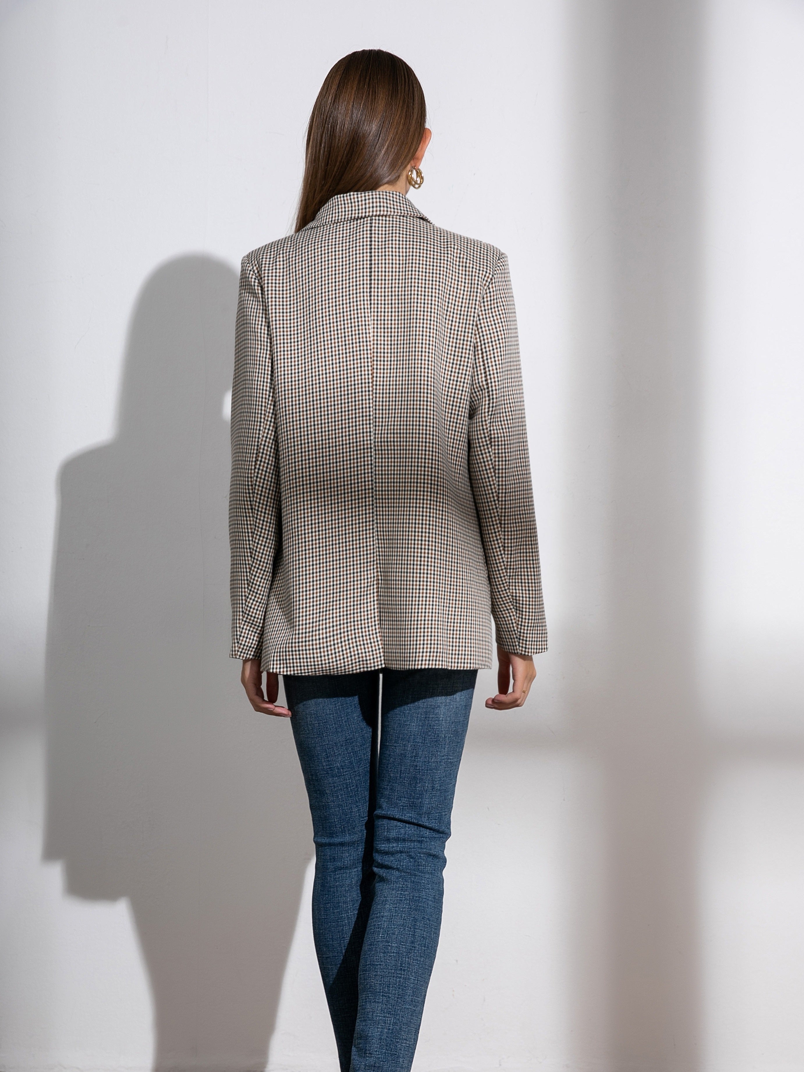 Modern Double-Breasted Blazer for Fresh Wardrobe Looks with Long Sleeves