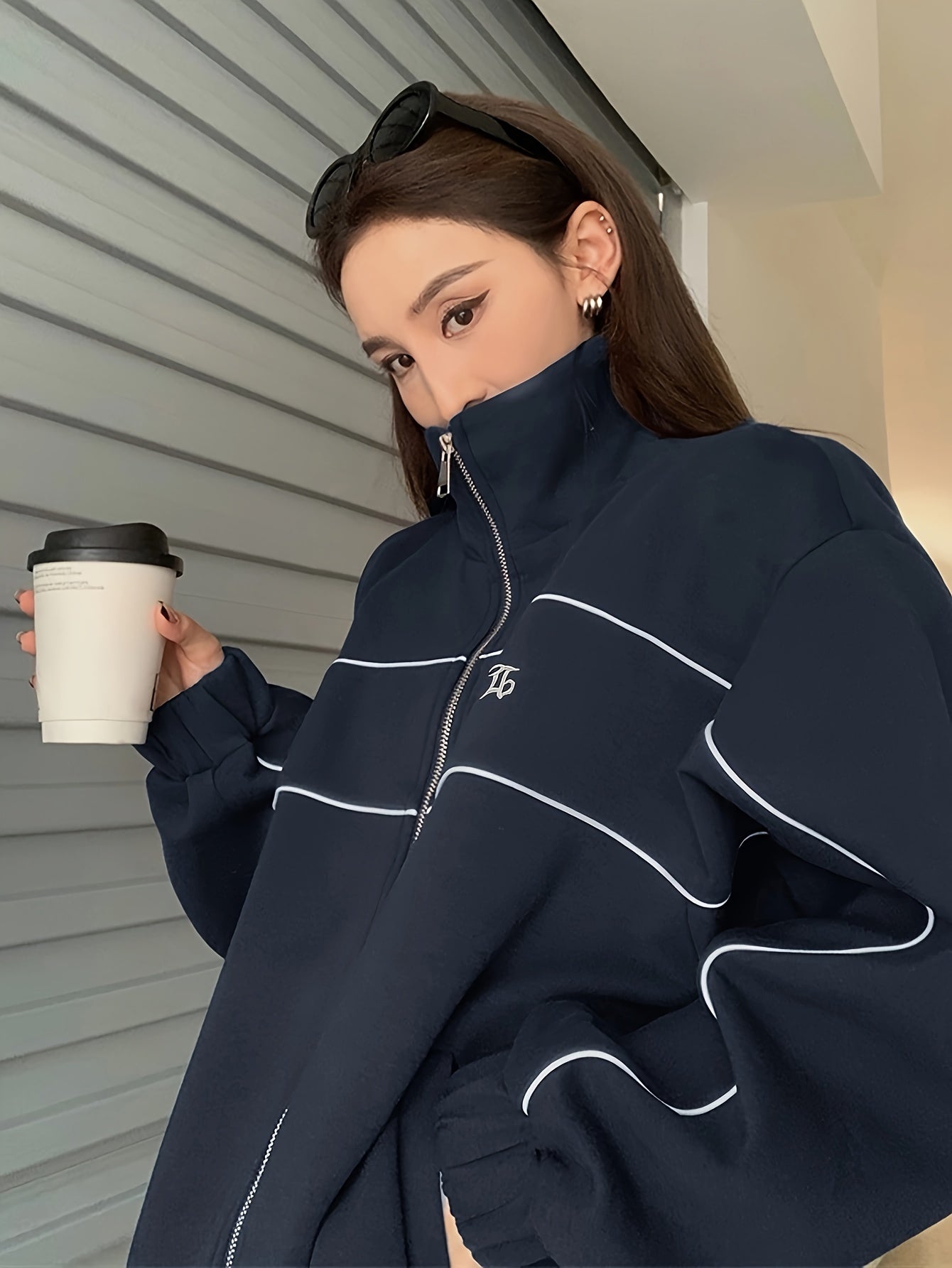 Boutique Lightweight Jacket for Easy Styling