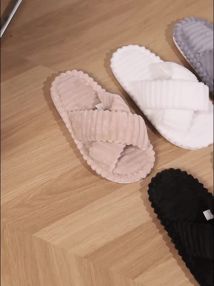 Boutique Comfort Slide Slippers for Easy Styling with Striped Pattern
