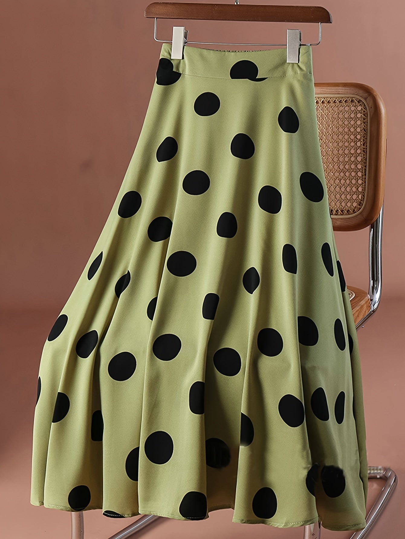 Women’s Skirt with a Refined Everyday Fit with Easy Styling