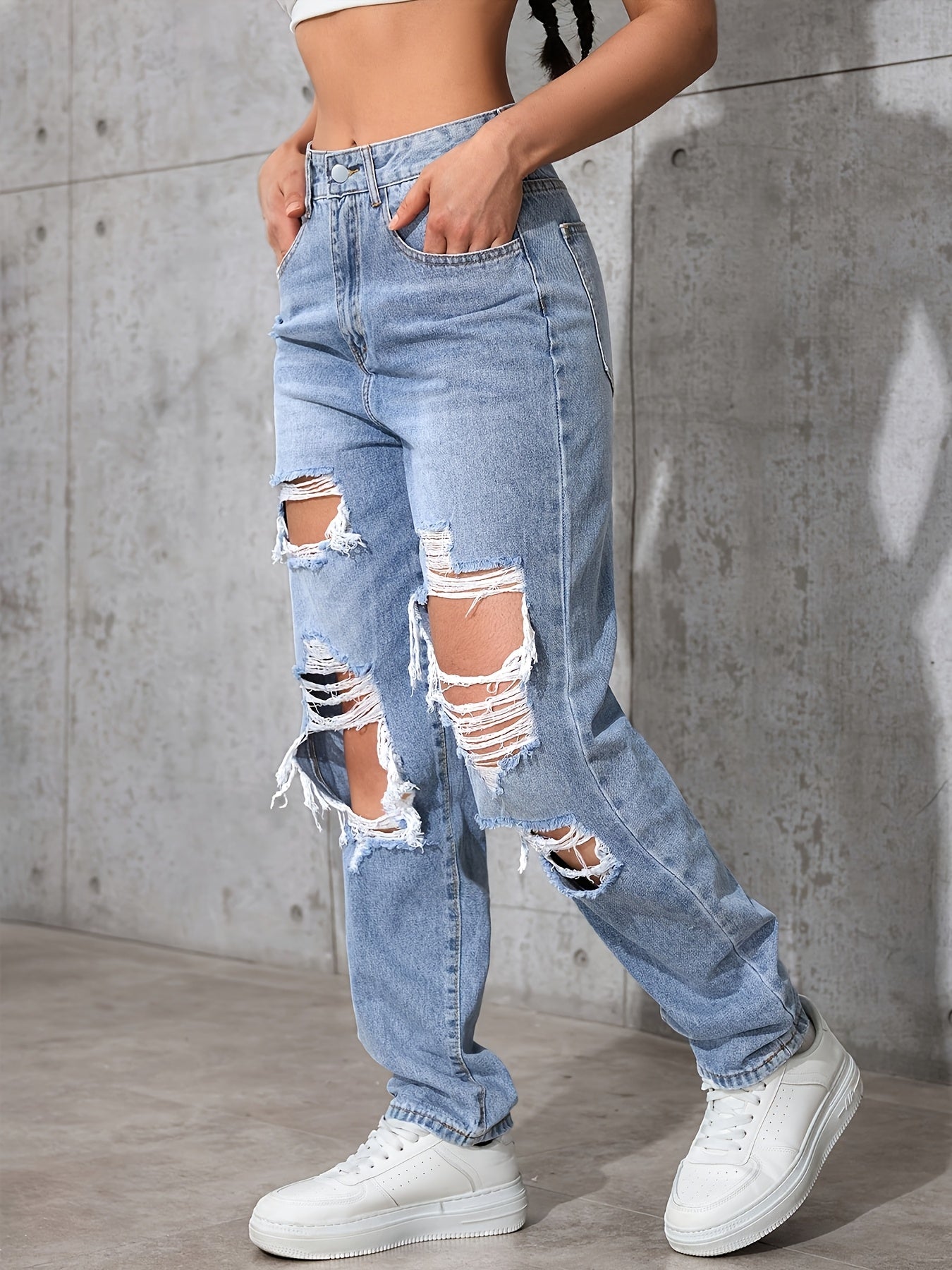 Modern Straight-Leg Jeans for Fresh Wardrobe Looks