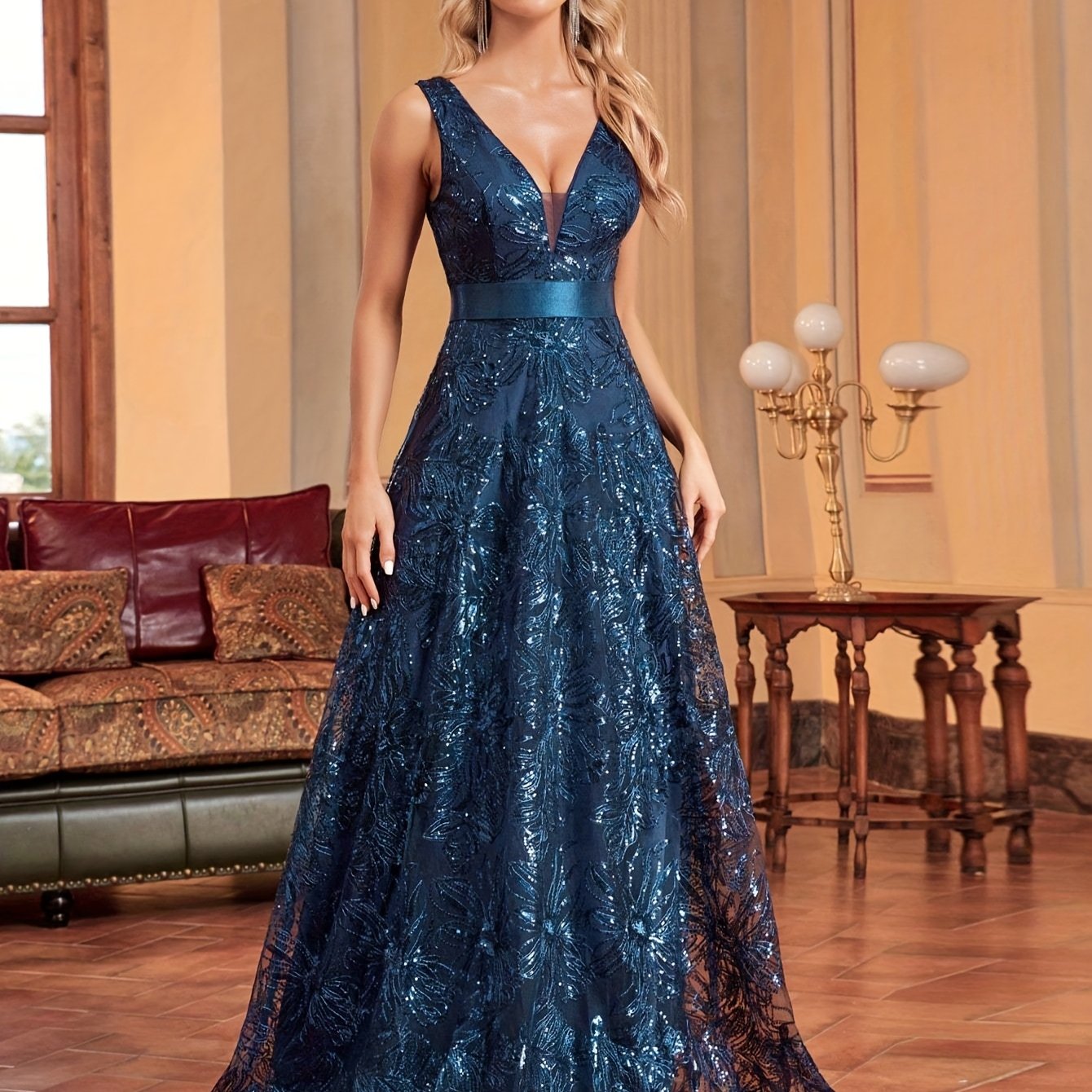 Formal Evening Gown with a Refined Everyday Fit with Sleeveless Cut