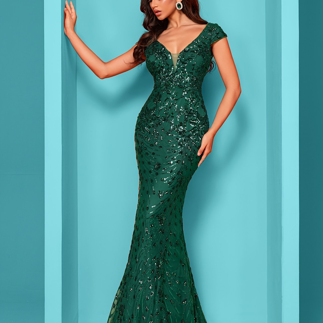 Formal Evening Gown with a Refined Everyday Fit with Floral Print