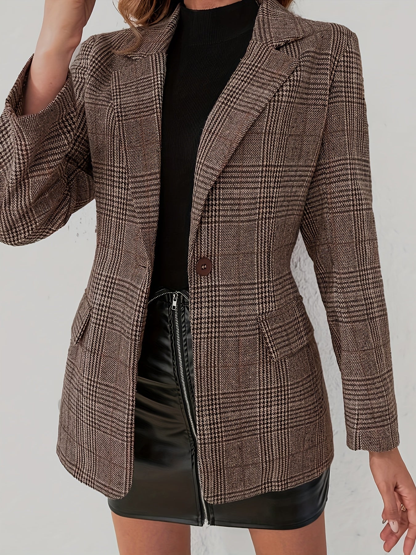 Boutique Tailored Blazer for Easy Styling with Long Sleeves